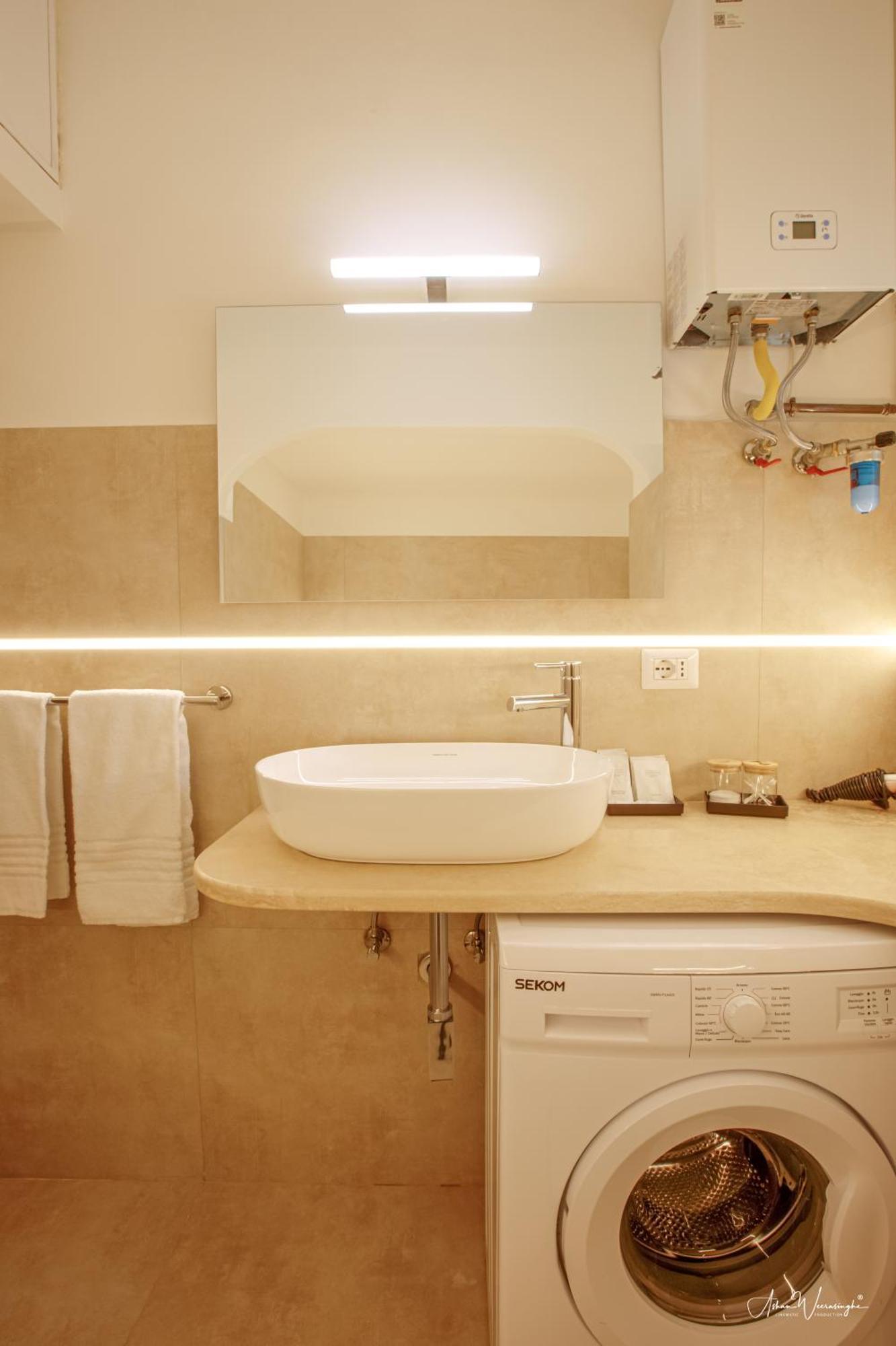 Magikrooms Colonna Рим Екстер'єр фото